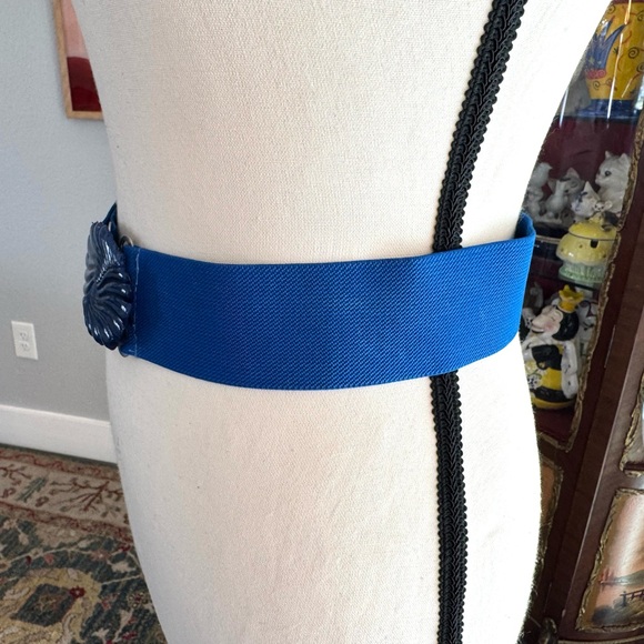 Vintage Blue Stretch Belt with Blue acrylic Buckle - Picture 8 of 11